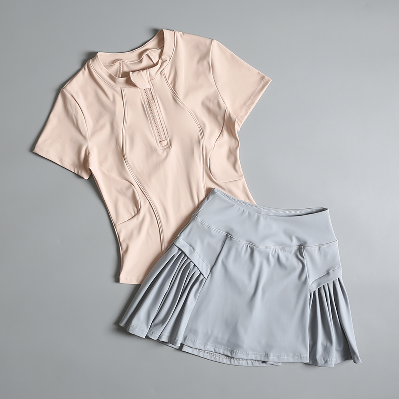 Running sports suit for women  - Badminton Field 评论和价格