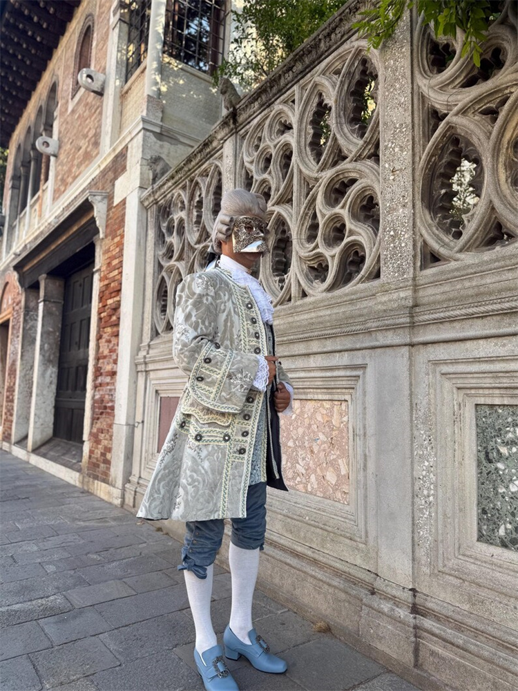 1700s Baroque Rococo Men's Tux - Badminton Victory 评论和价格