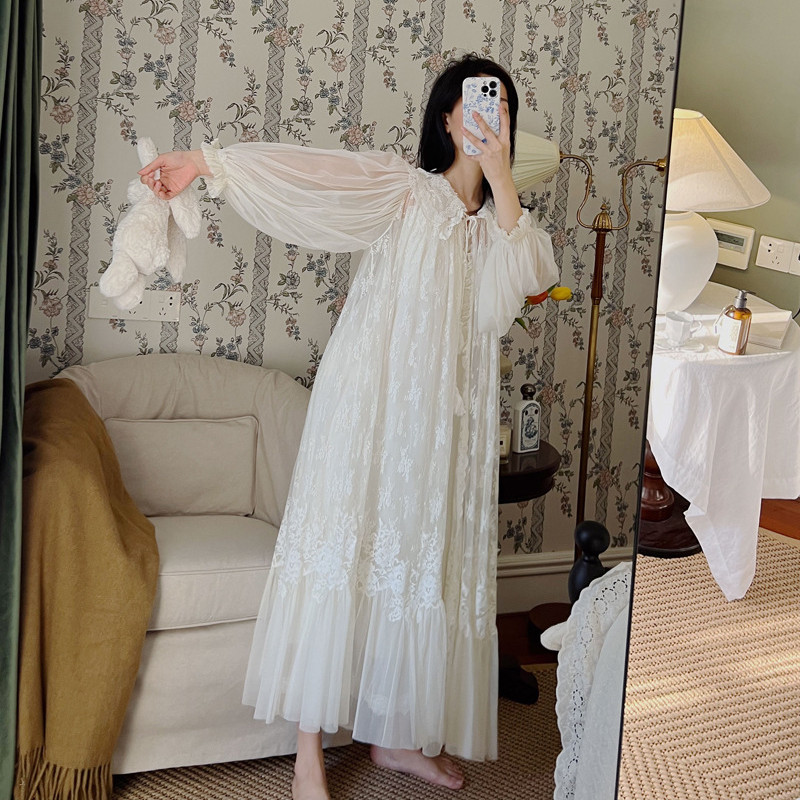 Vintage Luxury White Lace 2Pcs - Badminton Victory 评论和价格
